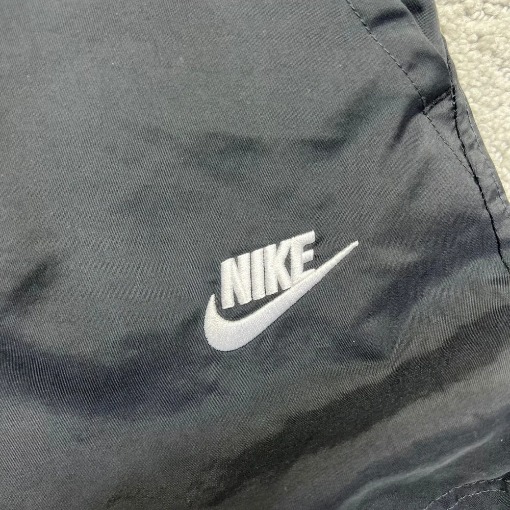 Nike Shorts Big Kids Large Black Woven Mesh Lined Pockets Lightweight HF8134-010